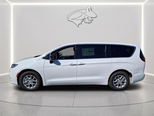 Bright White Clearcoat 2026 Chrysler Pacifica L