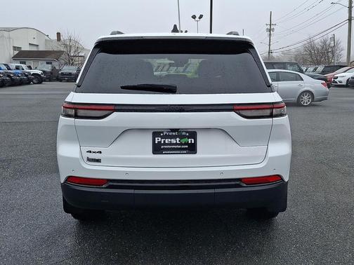 2025 Jeep Grand Cherokee Altitude