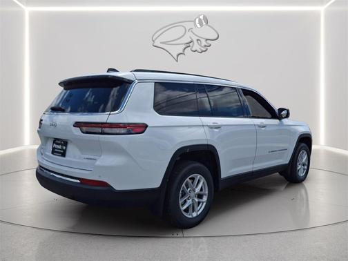 Bright White Clearcoat 2026 Jeep Grand Cherokee L Altitude