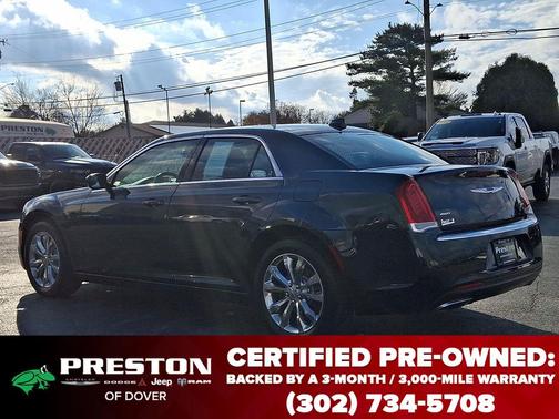 2016 Chrysler 300 Limited