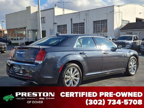 2016 Chrysler 300 Limited