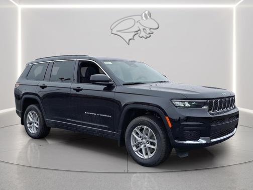Diamond Black Crystal Pearlcoat 2026 Jeep Grand Cherokee L Altitude