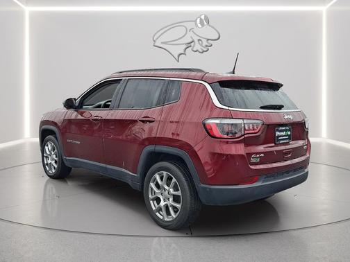 2022 Jeep Compass Latitude Lux