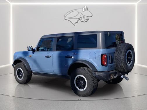 Azure Gray Metallic Tri-Coat 2023 Ford Bronco Badlands