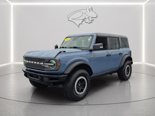 Azure Gray Metallic Tri-Coat 2023 Ford Bronco Badlands