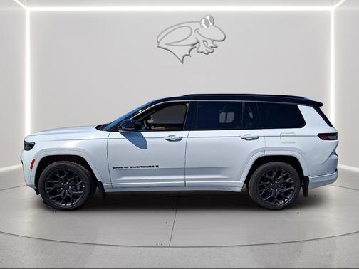 Bright White Clearcoat 2026 Jeep Grand Cherokee L Summit