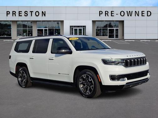 2023 Jeep Wagoneer L Series III 4x4