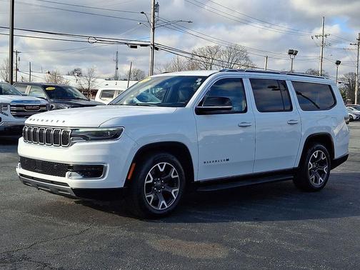 2023 Jeep Wagoneer L Series III 4x4