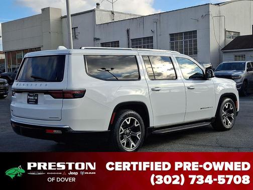 2023 Jeep Wagoneer L Series III 4x4