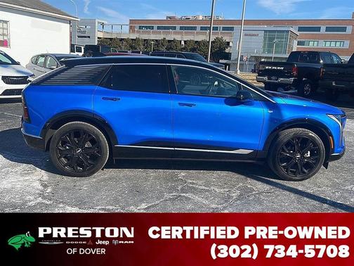 2025 Cadillac OPTIQ Luxury 2 AWD