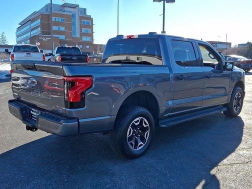 2023 Ford F-150 Lightning XLT