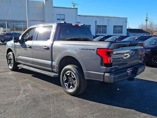2023 Ford F-150 Lightning XLT