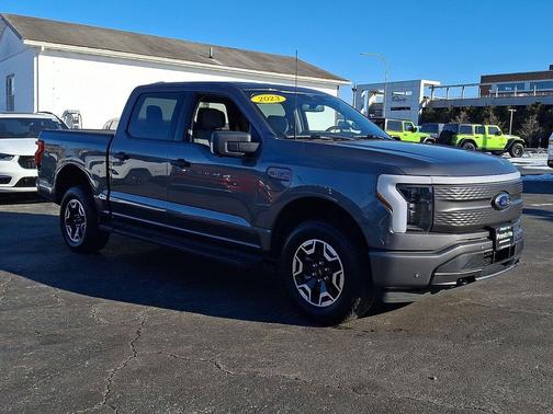 2023 Ford F-150 Lightning XLT