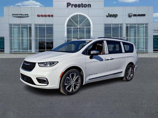 2026 Chrysler Pacifica L