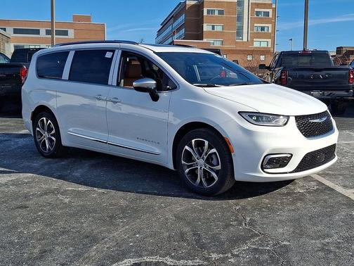 2026 Chrysler Pacifica L