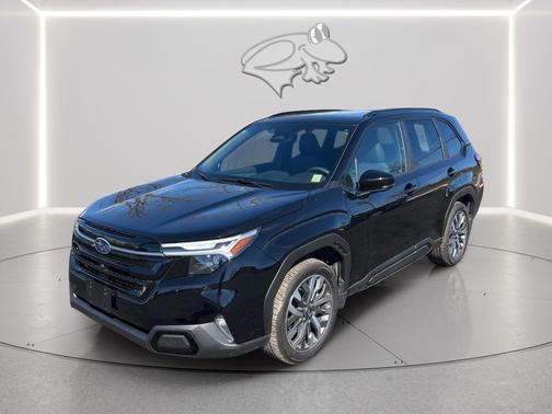 Crystal Black Silica 2025 Subaru Forester Touring