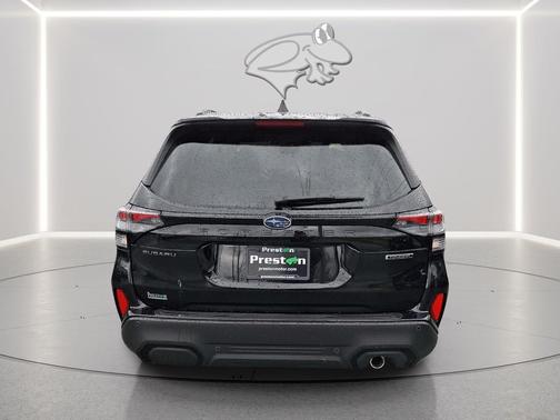 Crystal Black Silica 2025 Subaru Forester Touring