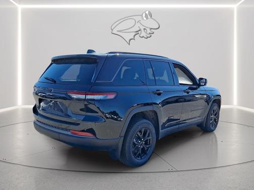 2026 Jeep Grand Cherokee Altitude