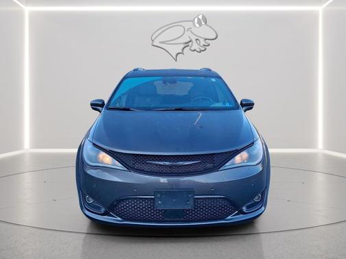 2020 Chrysler Pacifica L