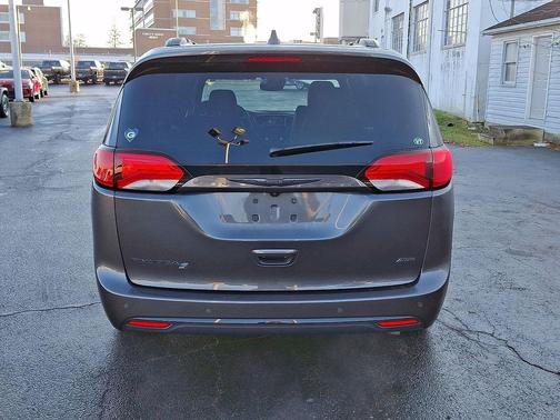 2020 Chrysler Pacifica L