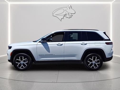 Bright White Clearcoat 2025 Jeep Grand Cherokee Limited