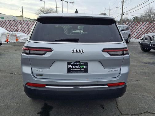 2024 Jeep Grand Cherokee L Laredo