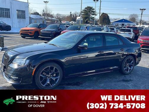 2023 Chrysler 300 Touring