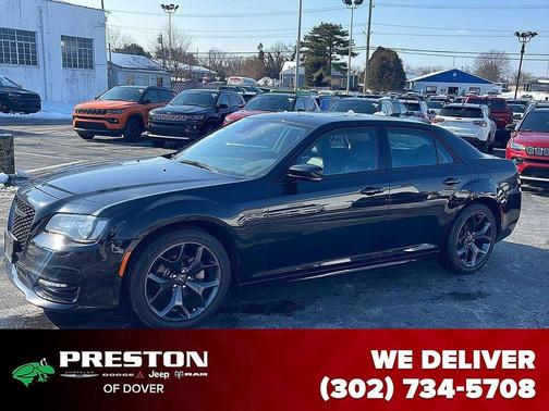 2023 Chrysler 300 Touring