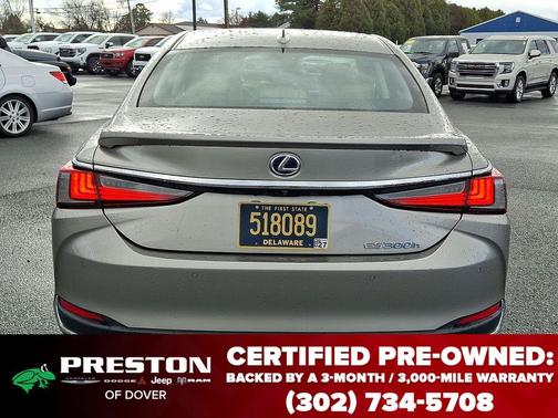 2020 Lexus ES 300h Base