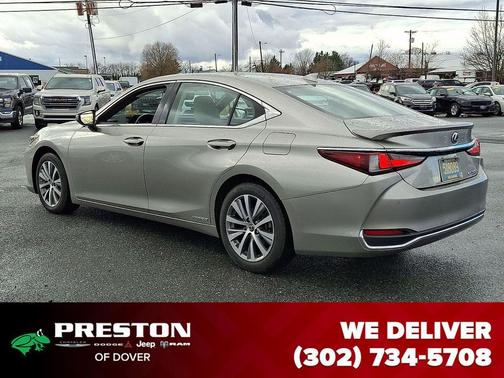 2020 Lexus ES 300h Base