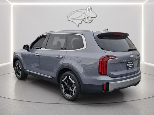 2023 Kia Telluride S