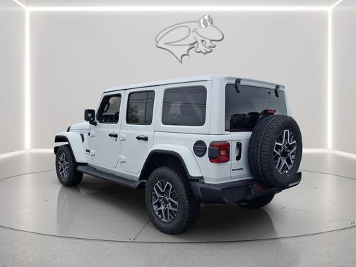 PW7 Bright White Clear Coat 2026 Jeep Wrangler 4-Door Sahara 4x4