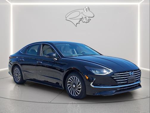 Onyx Black 2023 Hyundai SONATA Hybrid SE
