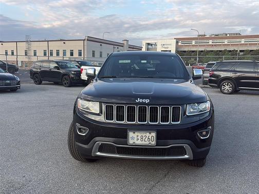 Brilliant Black Crystal Pearlcoat 2015 Jeep Grand Cherokee Limited