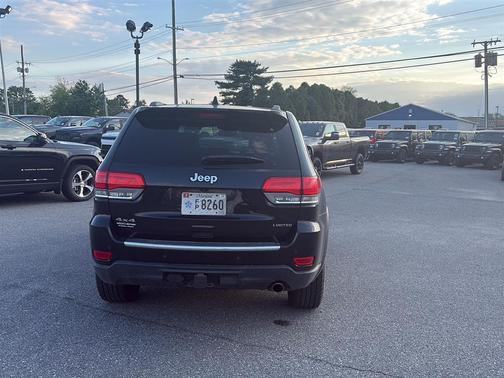 Brilliant Black Crystal Pearlcoat 2015 Jeep Grand Cherokee Limited