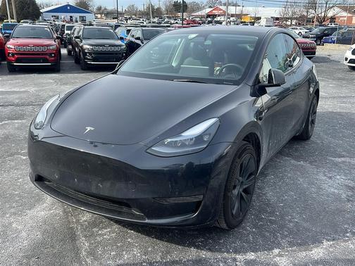 2024 Tesla Model Y Long Range Single Motor Rear-Wheel Drive