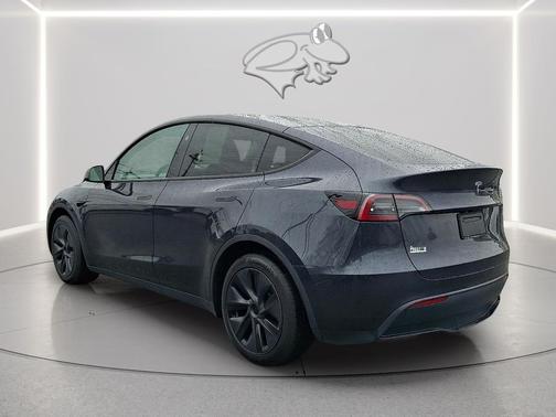 2024 Tesla Model Y Long Range Single Motor Rear-Wheel Drive