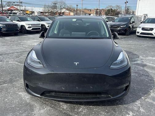 2024 Tesla Model Y Long Range Single Motor Rear-Wheel Drive