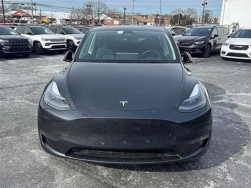 2024 Tesla Model Y Long Range Single Motor Rear-Wheel Drive