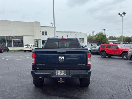 Patriot Blue Pearlcoat 2021 RAM 1500 Big Horn/Lone Star