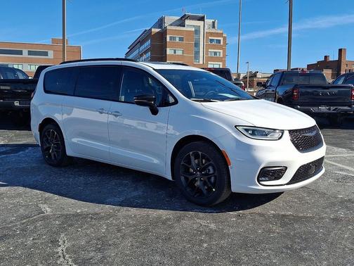 2026 Chrysler Pacifica Limited