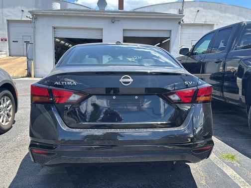 Super Black 2024 Nissan Altima 2.5 SV