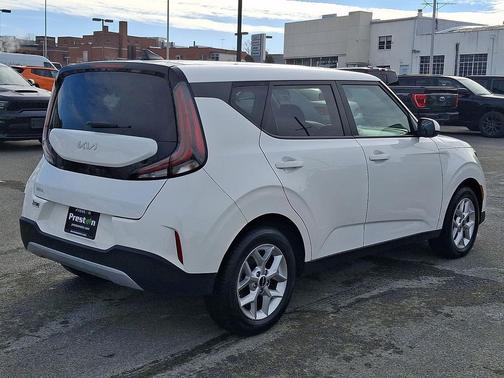 2024 Kia Soul LX