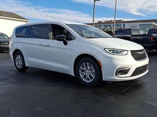 2026 Chrysler Pacifica L