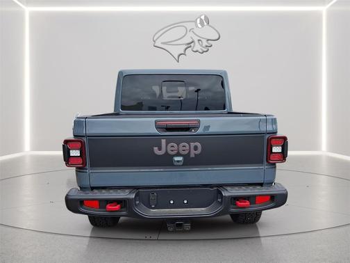 Anvil Clearcoat 2026 Jeep Gladiator Shadow Ops