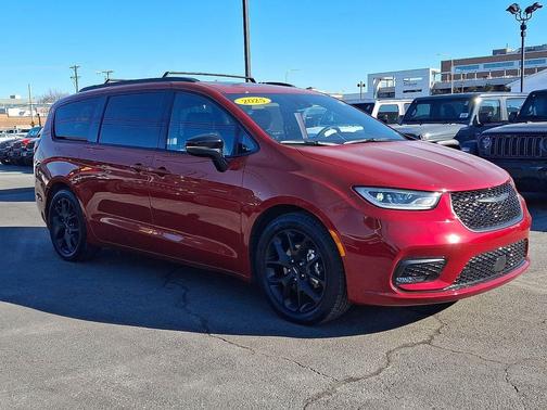 2025 Chrysler Pacifica Limited