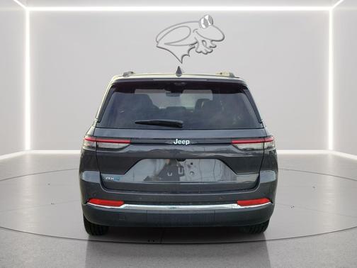 Baltic Gray Metallic Clearcoat 2024 Jeep Grand Cherokee 4xe Base