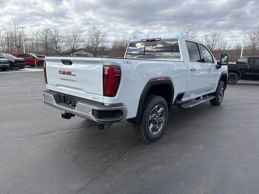 2026 GMC Sierra 2500 SLT
