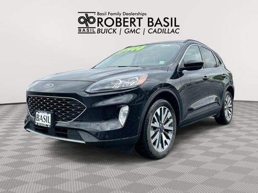 Agate Black Metallic 2021 Ford Escape Titanium