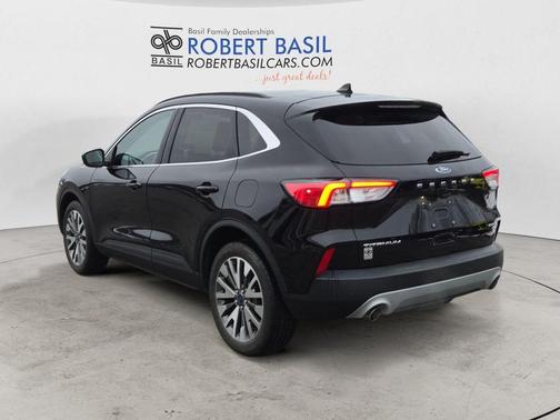 2021 Ford Escape Titanium